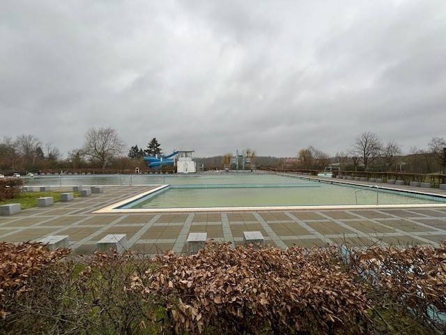 Schwimmbecken Schwimmbecken