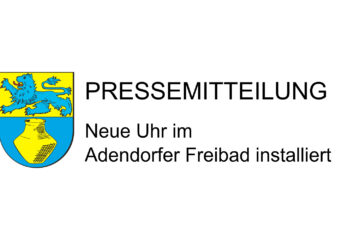 Pressemitteilung - Neue Uhr im Adendorfer Freibad installiert